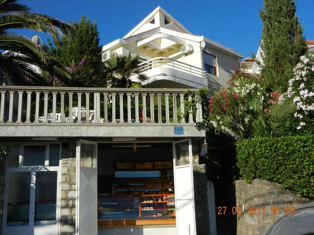 Apartments Sino More Tivat Exterior photo
