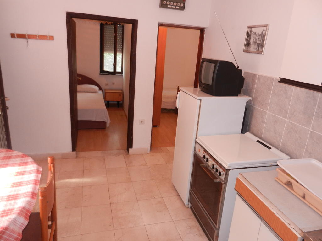 Apartments Sino More Tivat Exterior photo