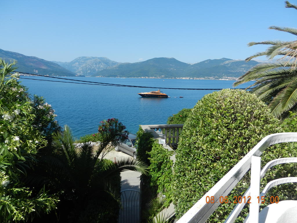 Apartments Sino More Tivat Exterior photo
